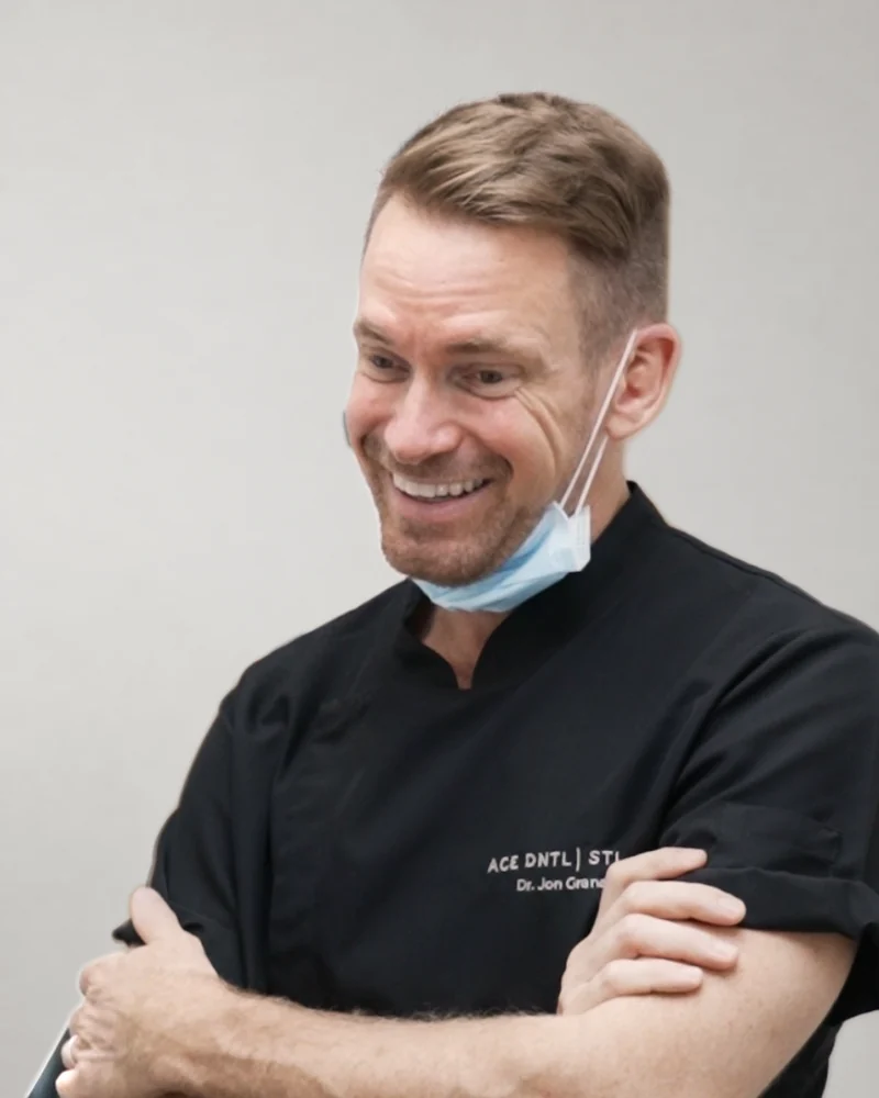 El mismo dentista después de Photo Studio